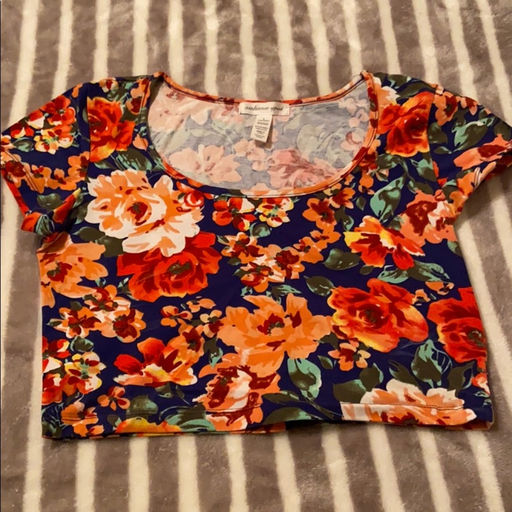 Floral Crop Top Size L